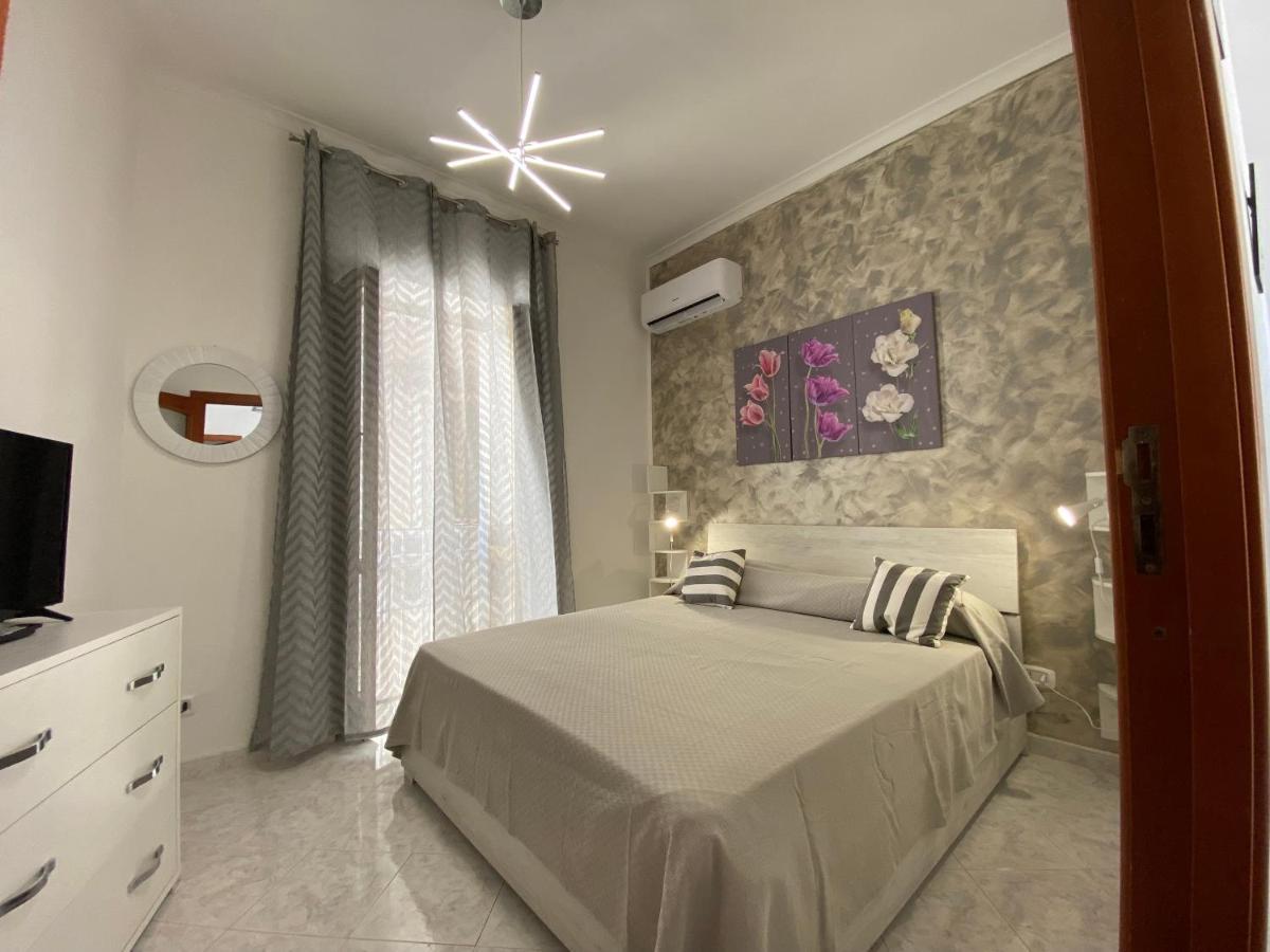 Sea&Sun Apartament Chiaia نابولي المظهر الخارجي الصورة