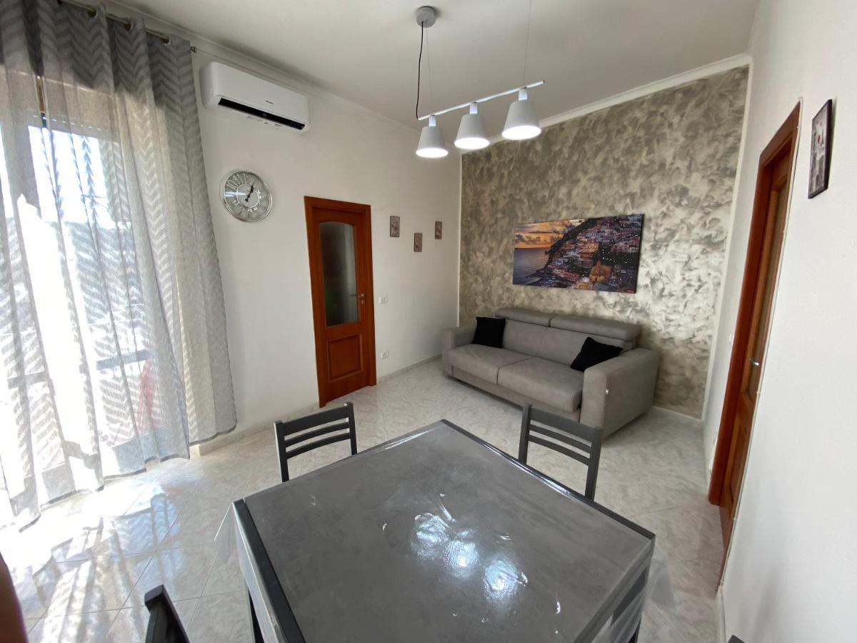 Sea&Sun Apartament Chiaia نابولي المظهر الخارجي الصورة