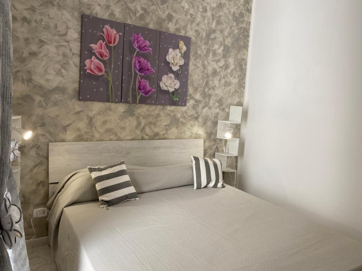 Sea&Sun Apartament Chiaia نابولي المظهر الخارجي الصورة