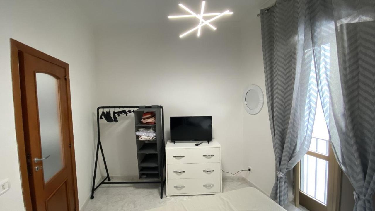 Sea&Sun Apartament Chiaia نابولي المظهر الخارجي الصورة